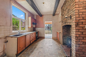Kitchen- click for photo gallery